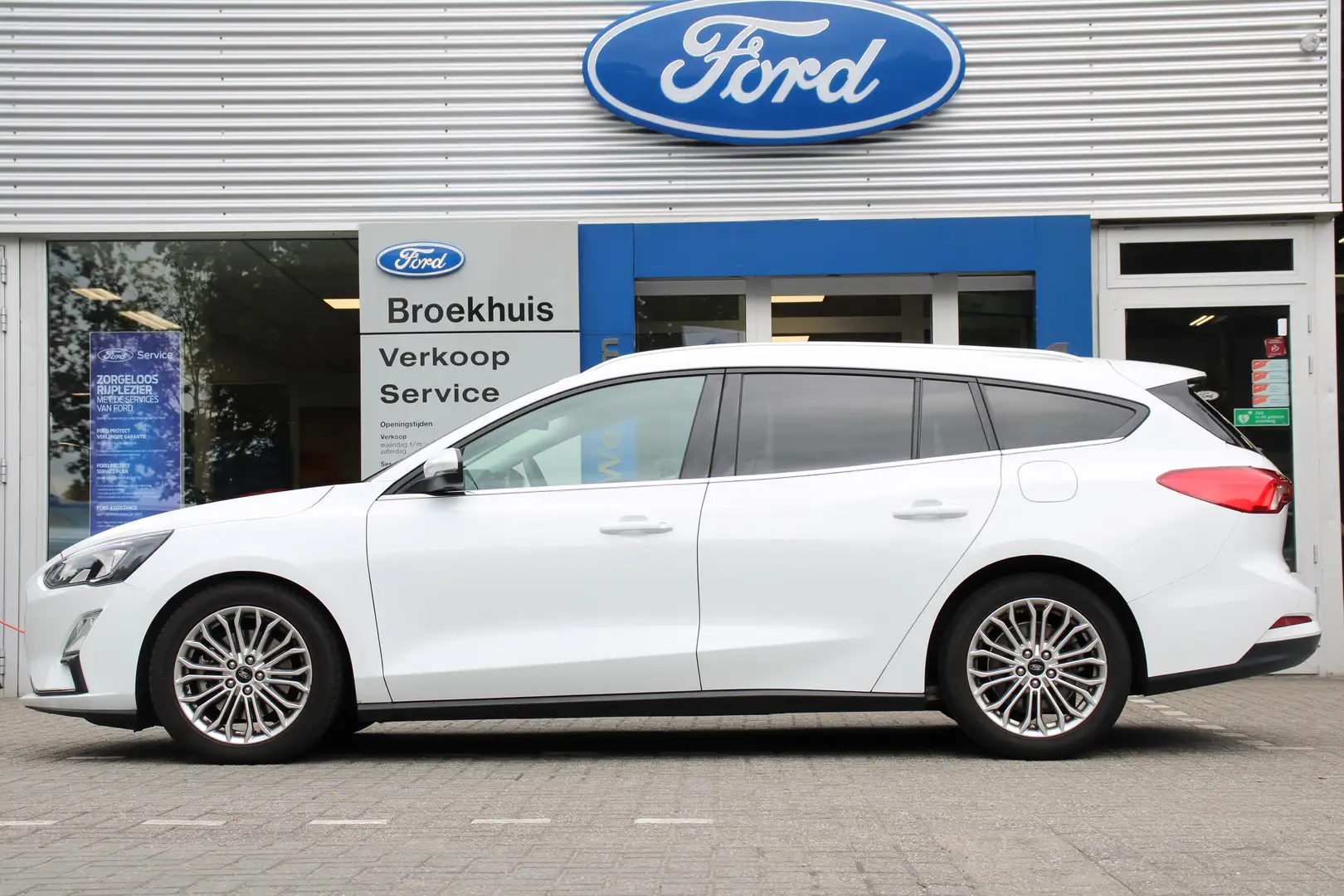 Ford Focus Wagon 1.0EB HYBRID TITANIUM X | WINTERPACK | AGR S Wit - 2