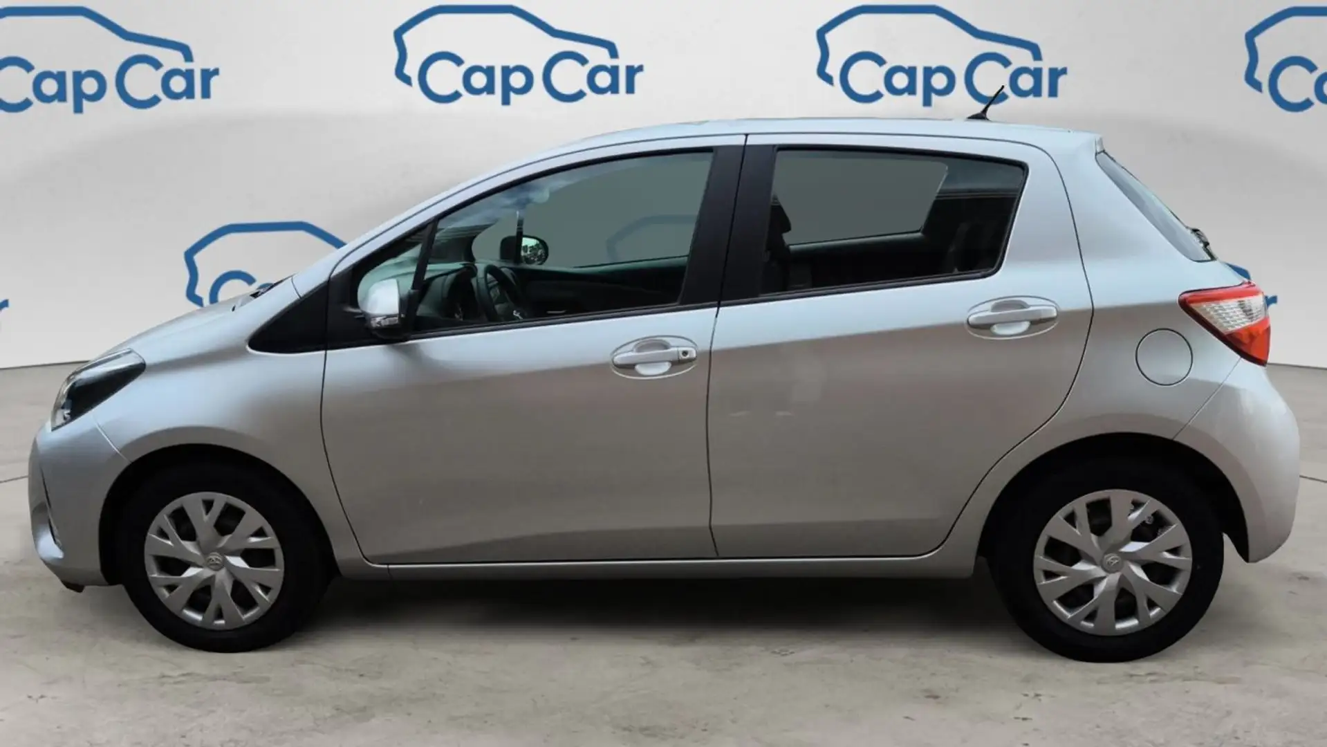 Toyota Yaris III 1.5 VVTi 111 Ultimate - 2