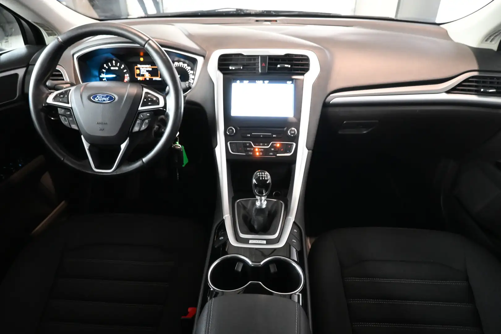Ford Mondeo Wagon 1.5 TDCi Trend ECC Cruise control Navigatie Blauw - 2