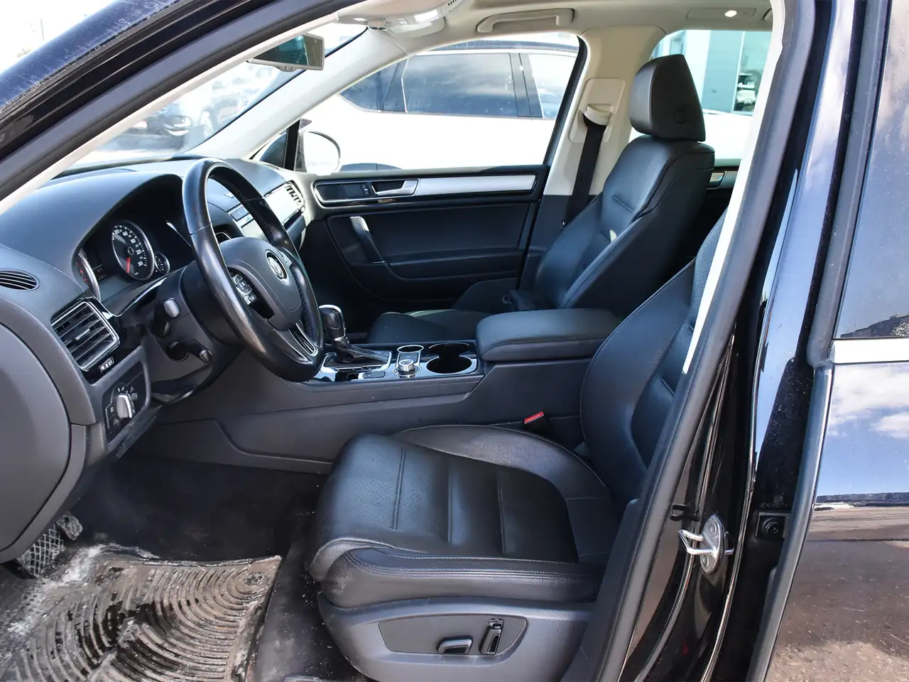 Volkswagen Touareg снимка Volkswagen Touareg