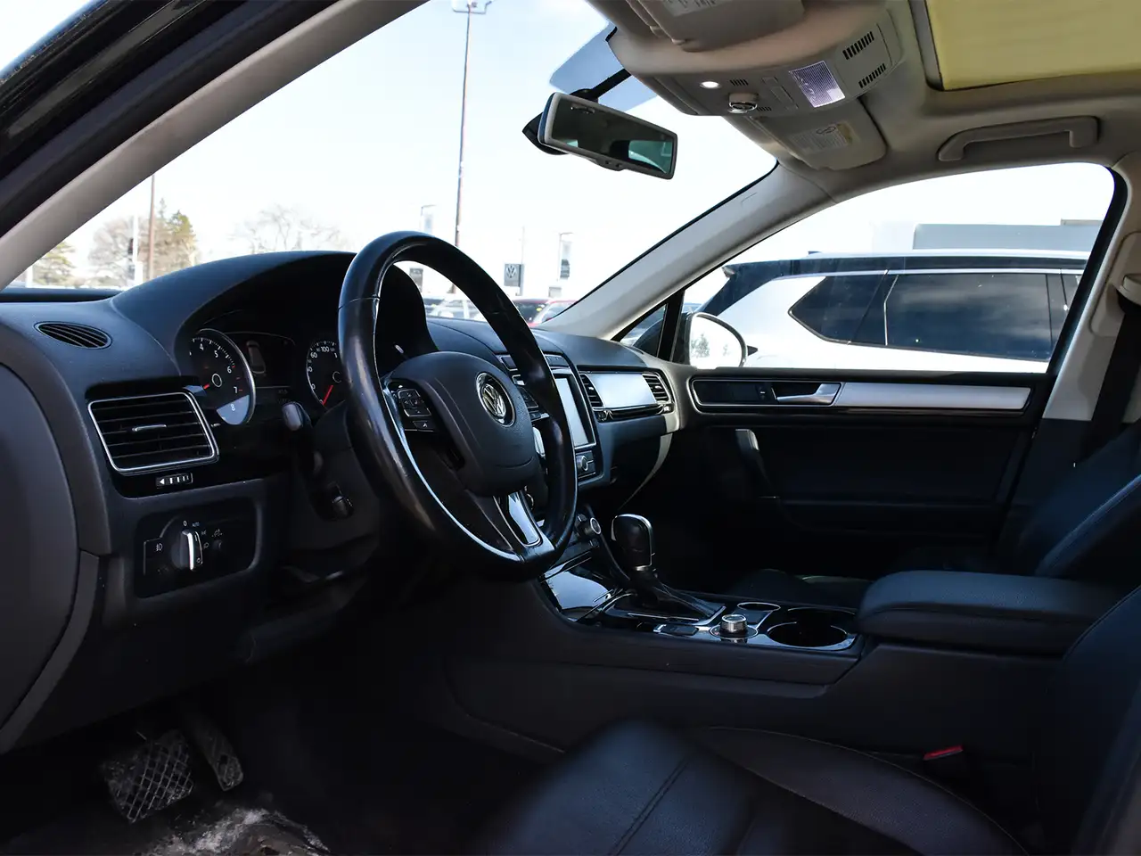Volkswagen Touareg снимка Volkswagen Touareg
