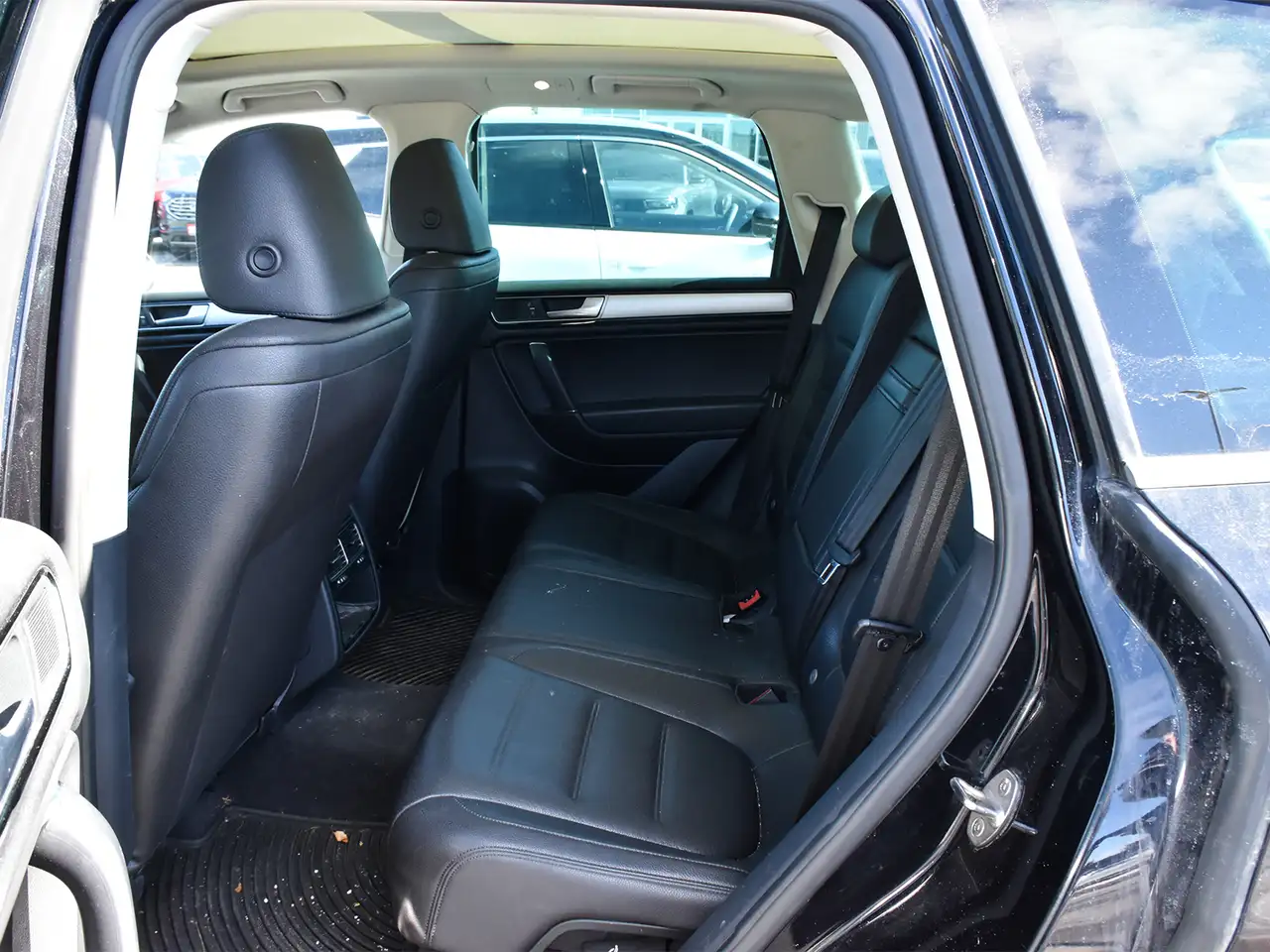 Volkswagen Touareg снимка Volkswagen Touareg