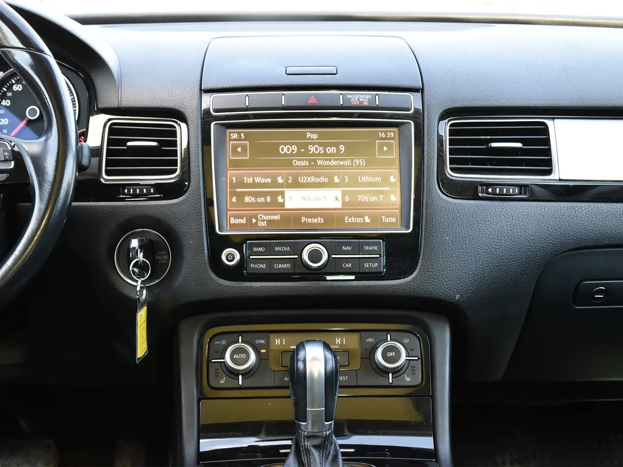 Volkswagen Touareg снимка Volkswagen Touareg