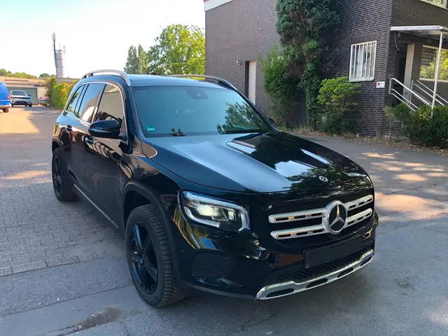 Mercedes-Benz GLB 200 d 8G NAVI KAMERA PANO