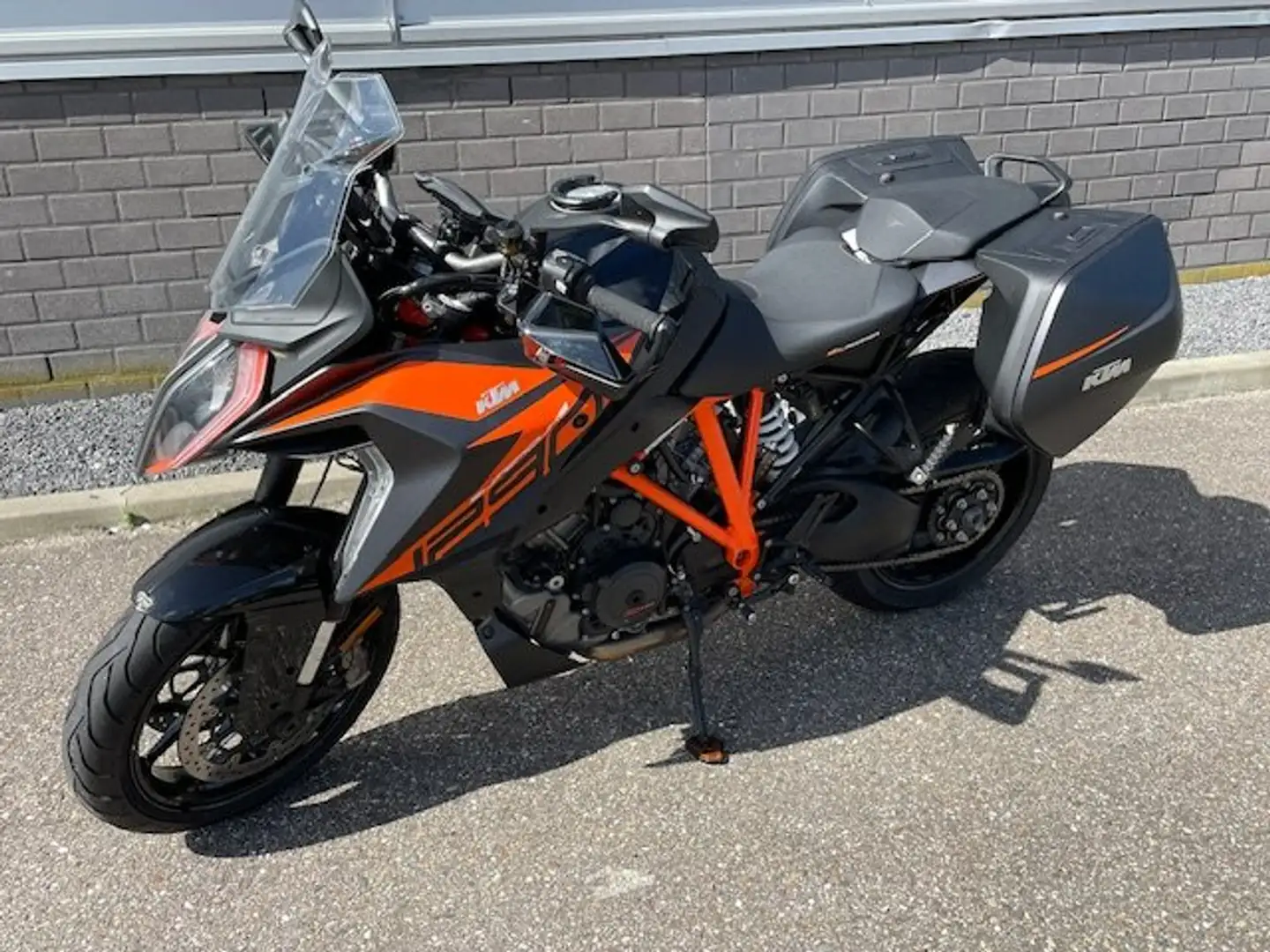 KTM 1290 Super Duke GT nette motor met veel extra's Zwart - 1