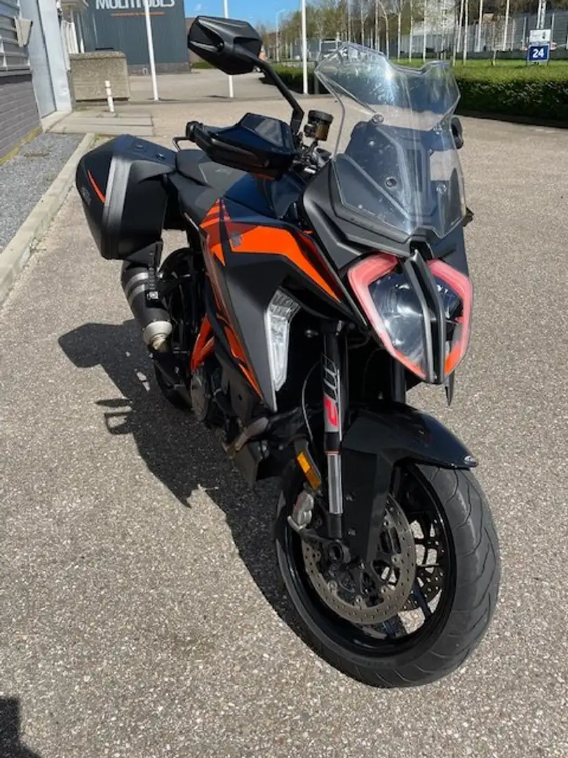 KTM 1290 Super Duke GT nette motor met veel extra's Zwart - 2