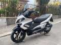 Aprilia SR Max 300 Wit - thumbnail 5