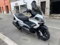Aprilia SR Max 300 Wit - thumbnail 6