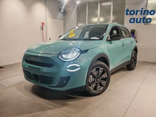 Fiat 600 view 3