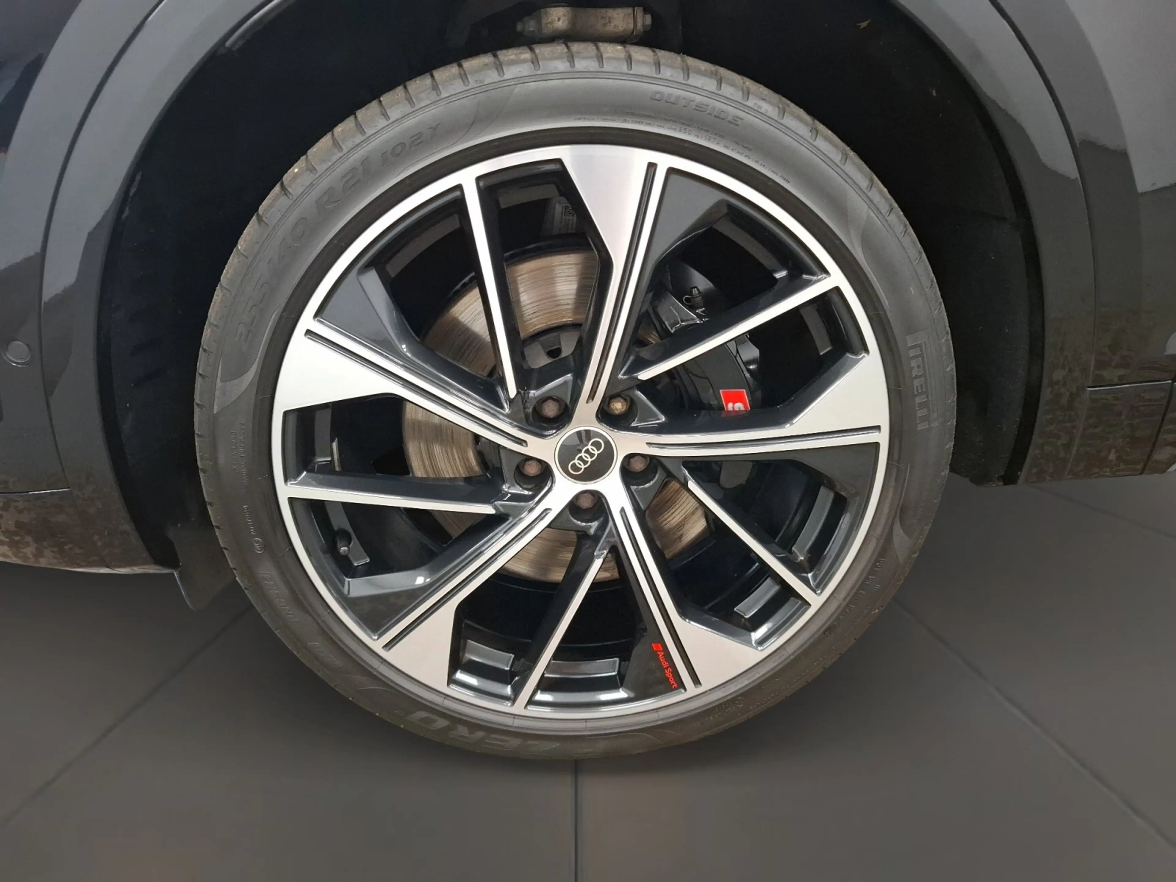 Audi SQ5 3,0 TDI quattro 360 ACC Massage B&O 21 Zoll — photo 6