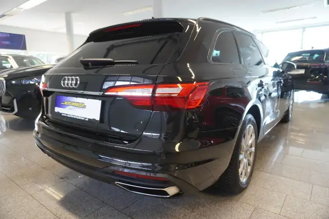 Audi A4 view 5