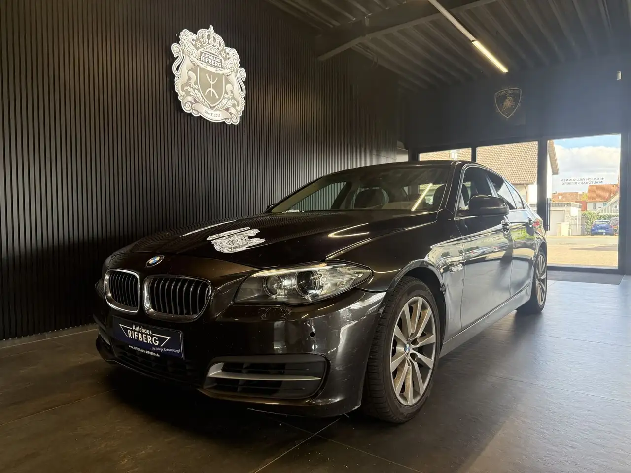 BMW 525