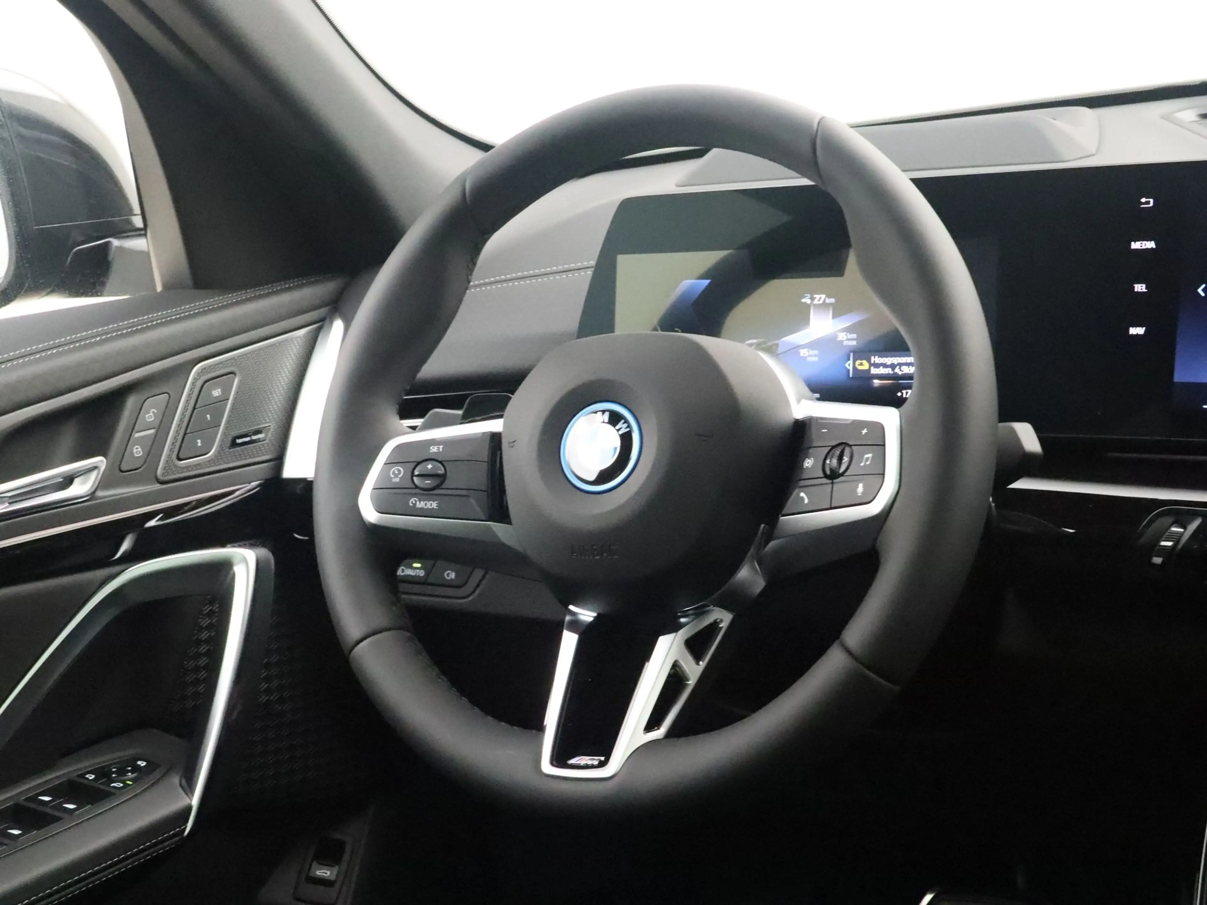 BMW iX2 xDrive30 M Sportpakket Pro - 20 " - Trekhaak — photo 2