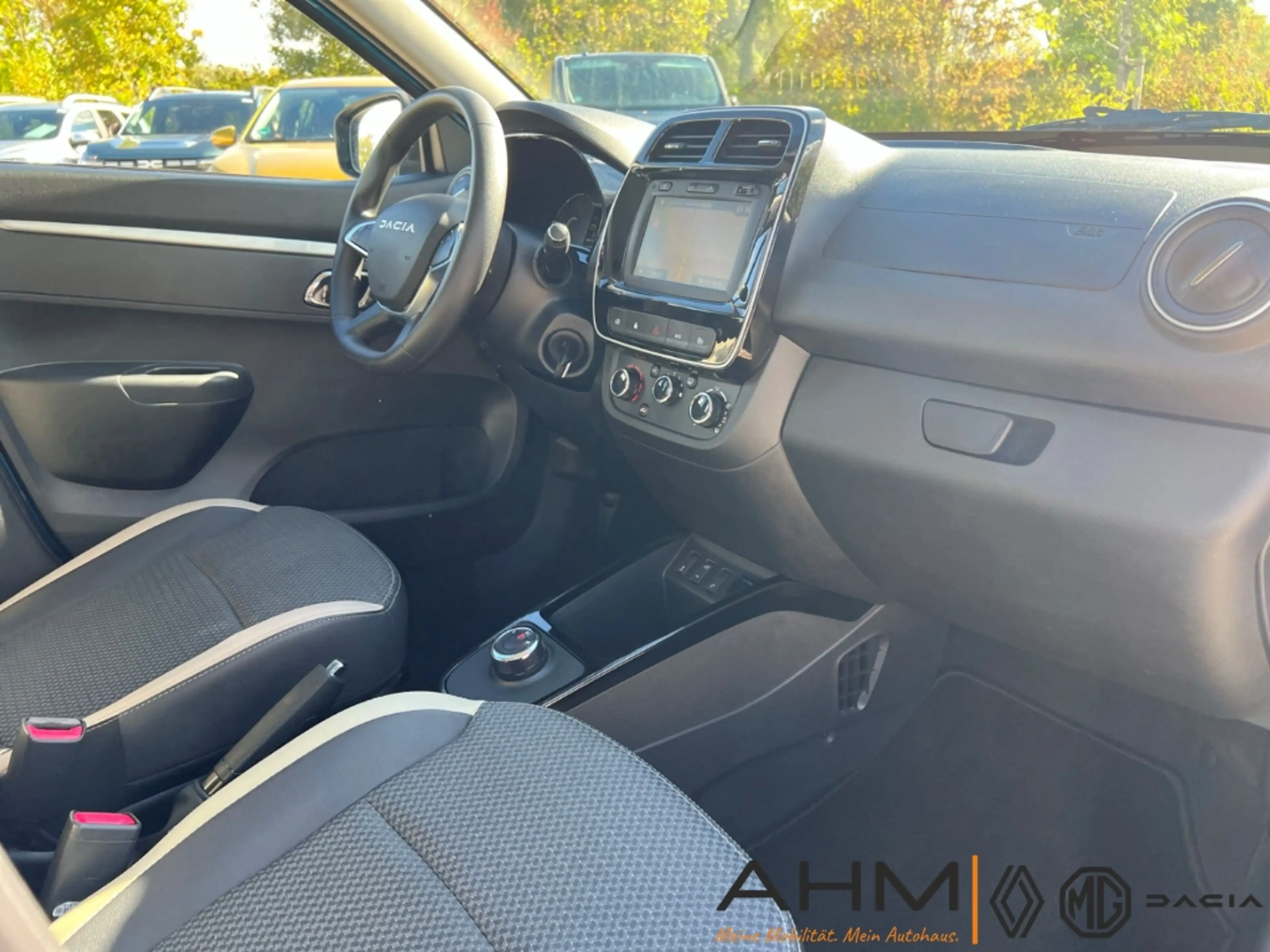 Dacia Spring Electric Essential CCS KLIMA NAVI — photo 14