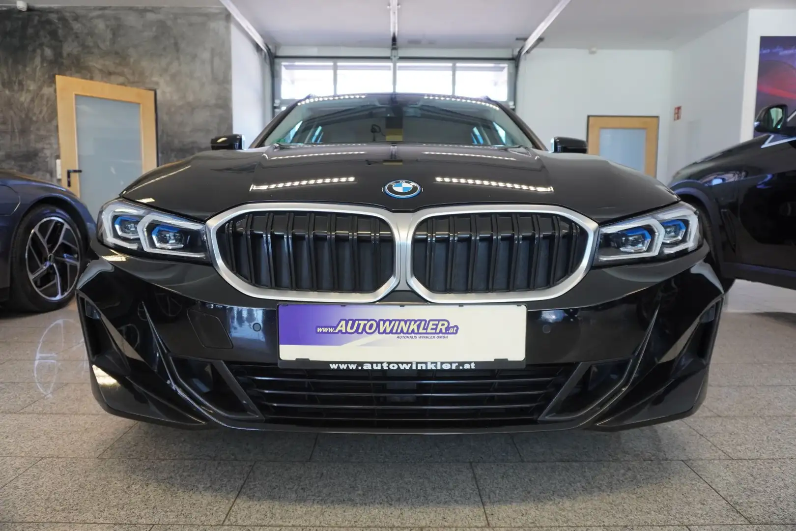 BMW 320 e PHEV xDrive Aut. SHZ/Sportsitze/Kamera Schwarz - 2