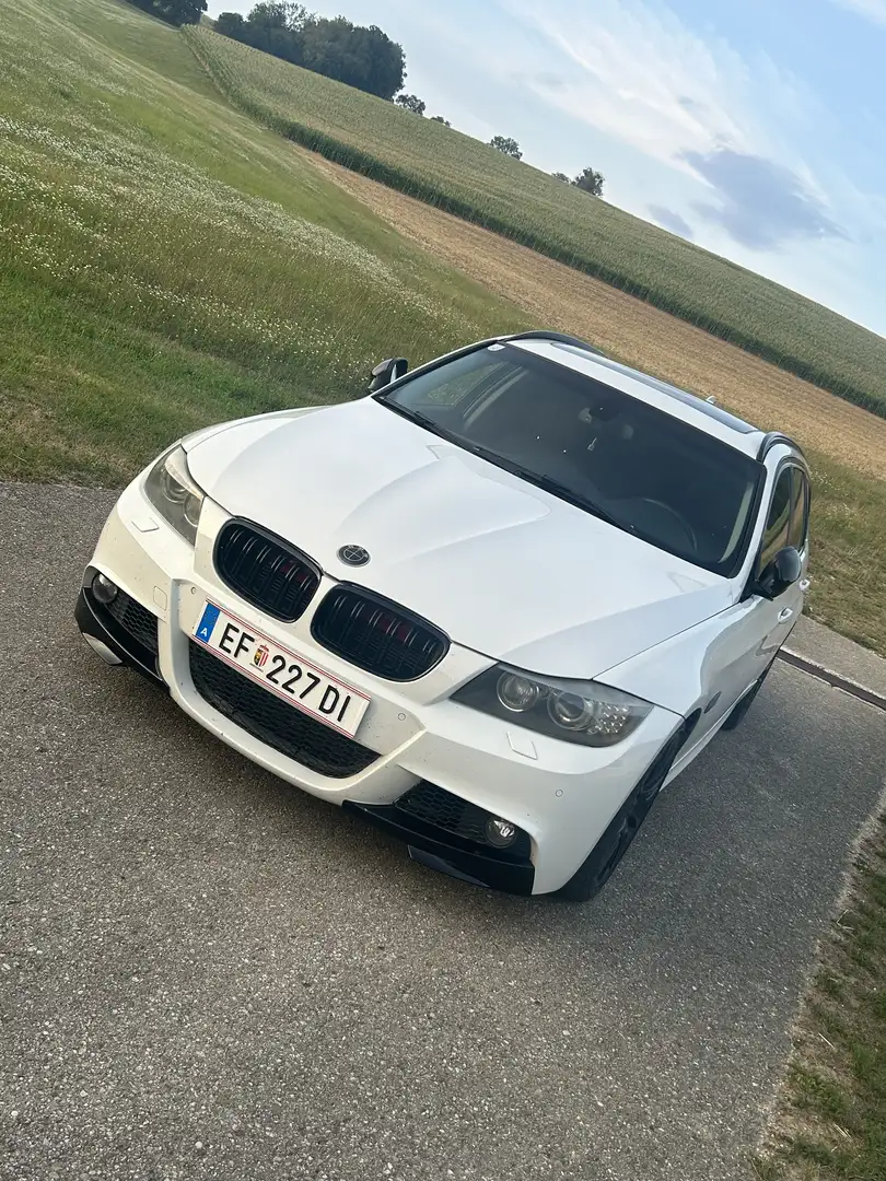 BMW 330 330d Touring Aut. Weiß - 2
