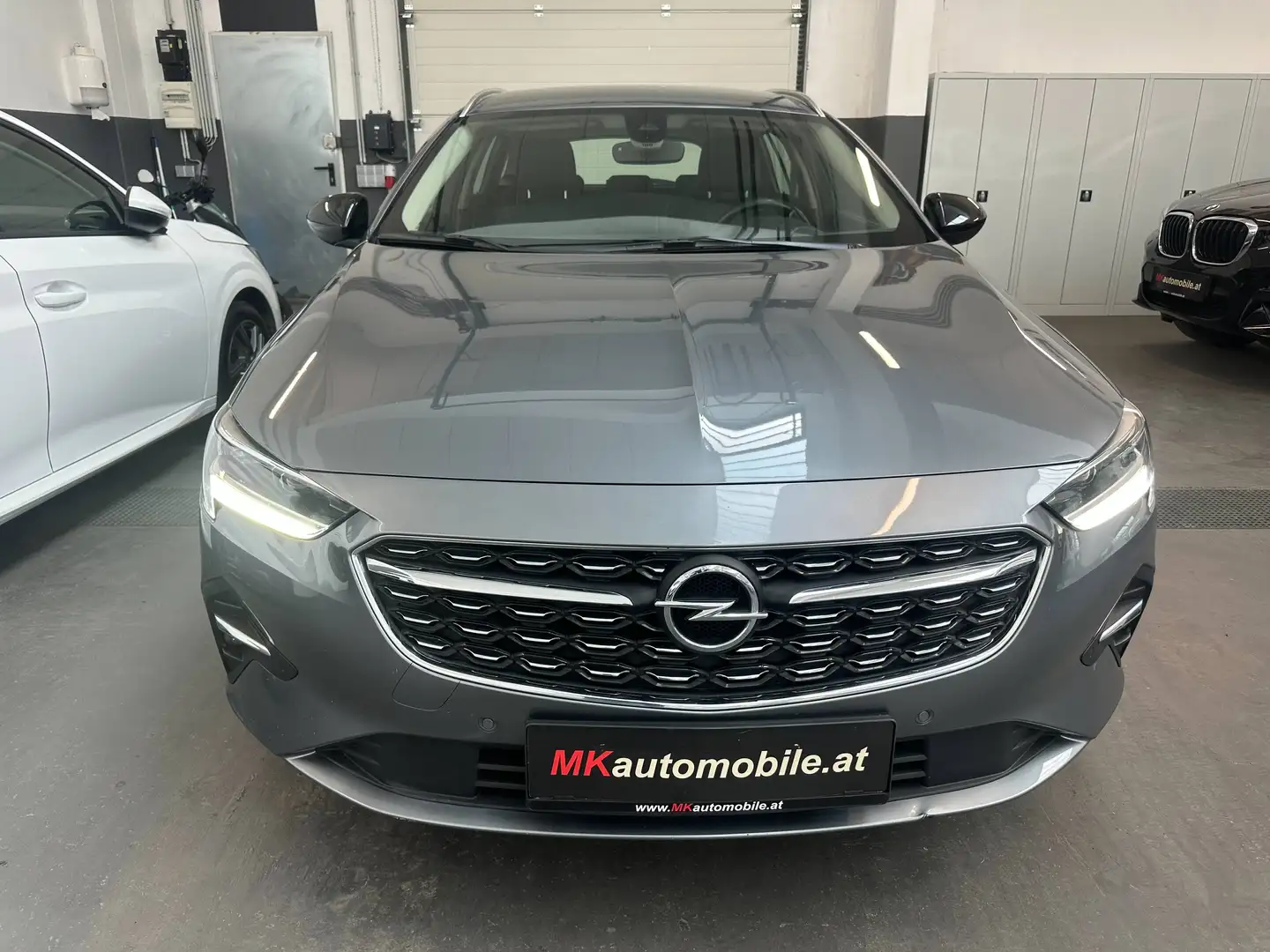Opel Insignia ST 1,5 CDTI DVH Business Elegance Aut, Grau - 2