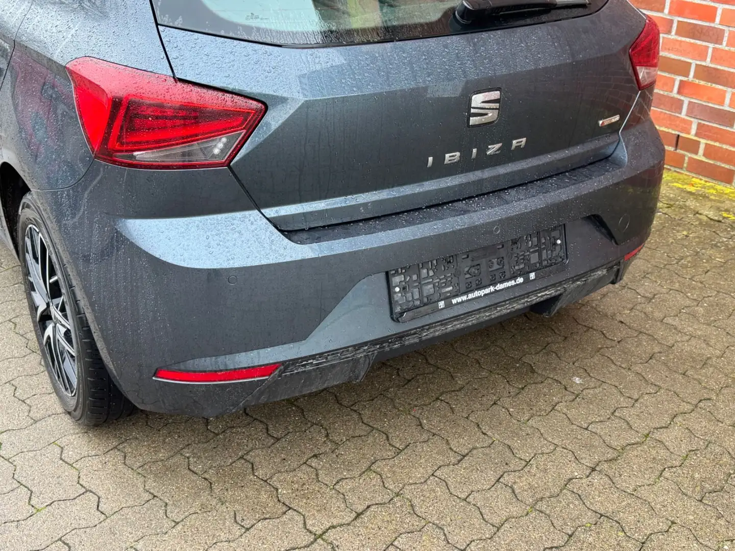 SEAT Ibiza 1.0 EcoTSI Start&Stop 70kW Style Grau - 2