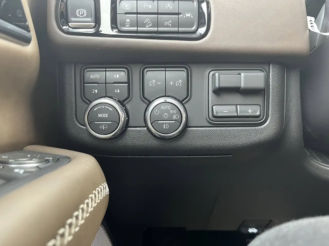 GMC Yukon снимка GMC Yukon