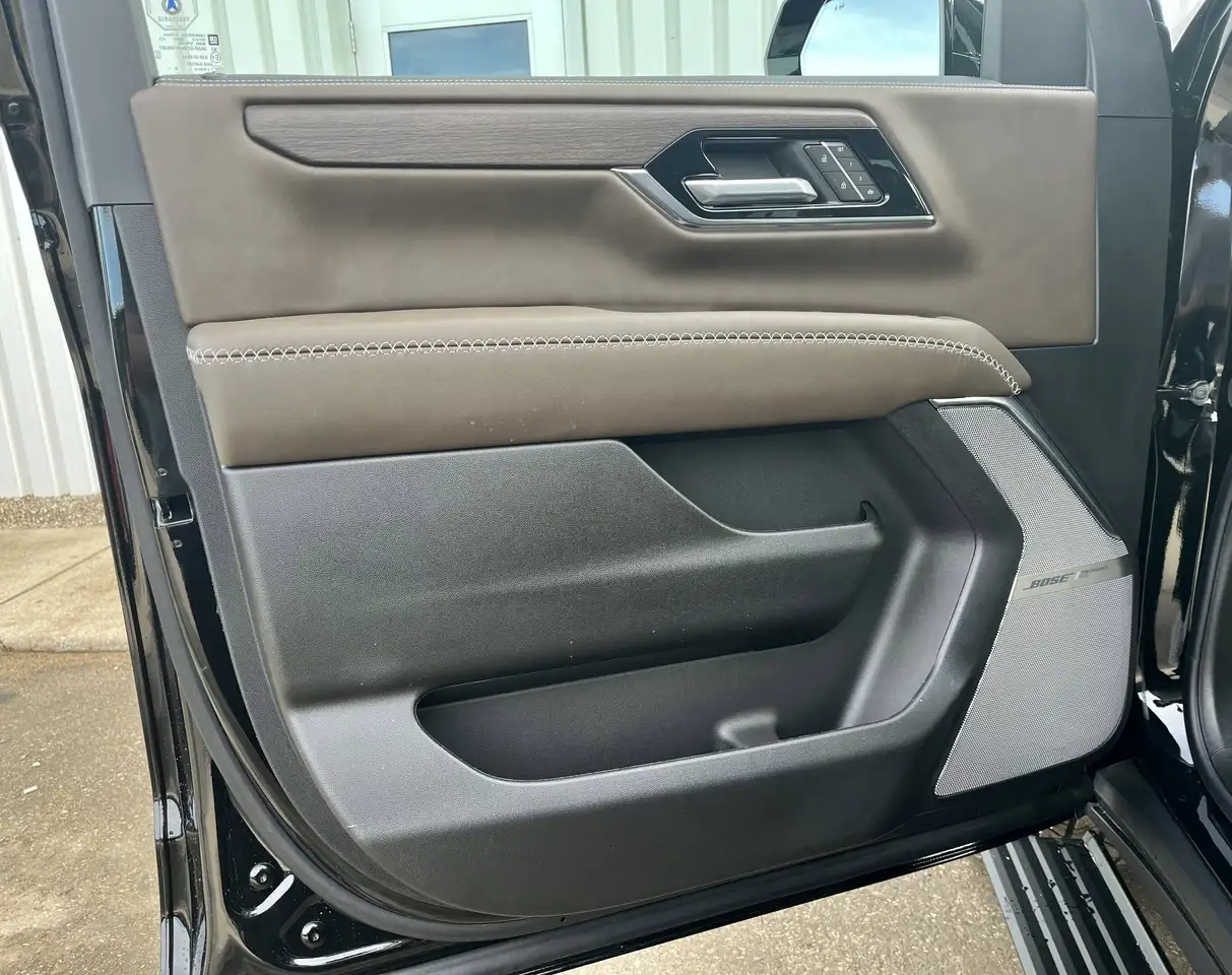 GMC Yukon снимка GMC Yukon