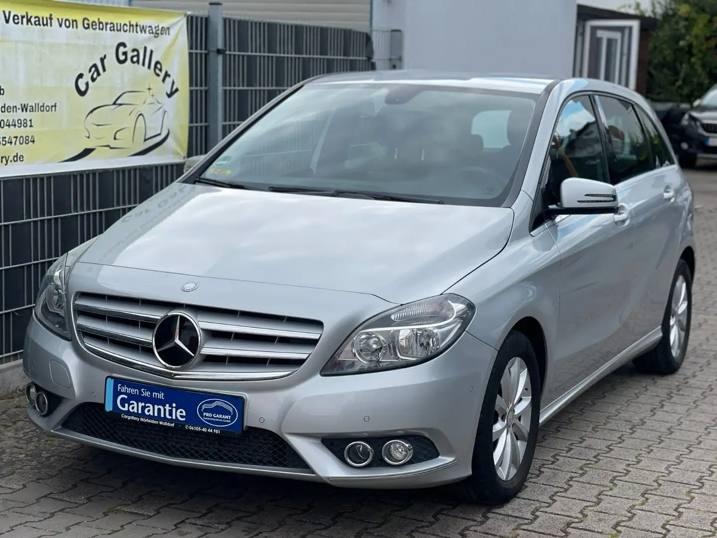 Mercedes-Benz B 180 B -Klasse B180/1.Hd/SHZ/Temp./Garantie/HU/AU/Neu Argent - 1