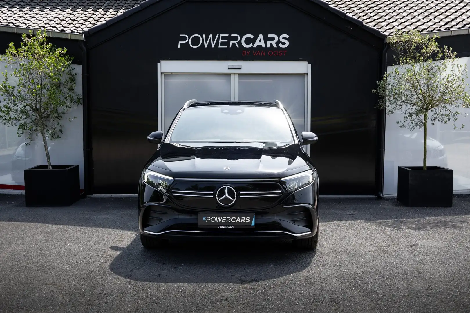 Mercedes-Benz EQA 250 | AMG Line | Keyless | Camera | Zwart - 2