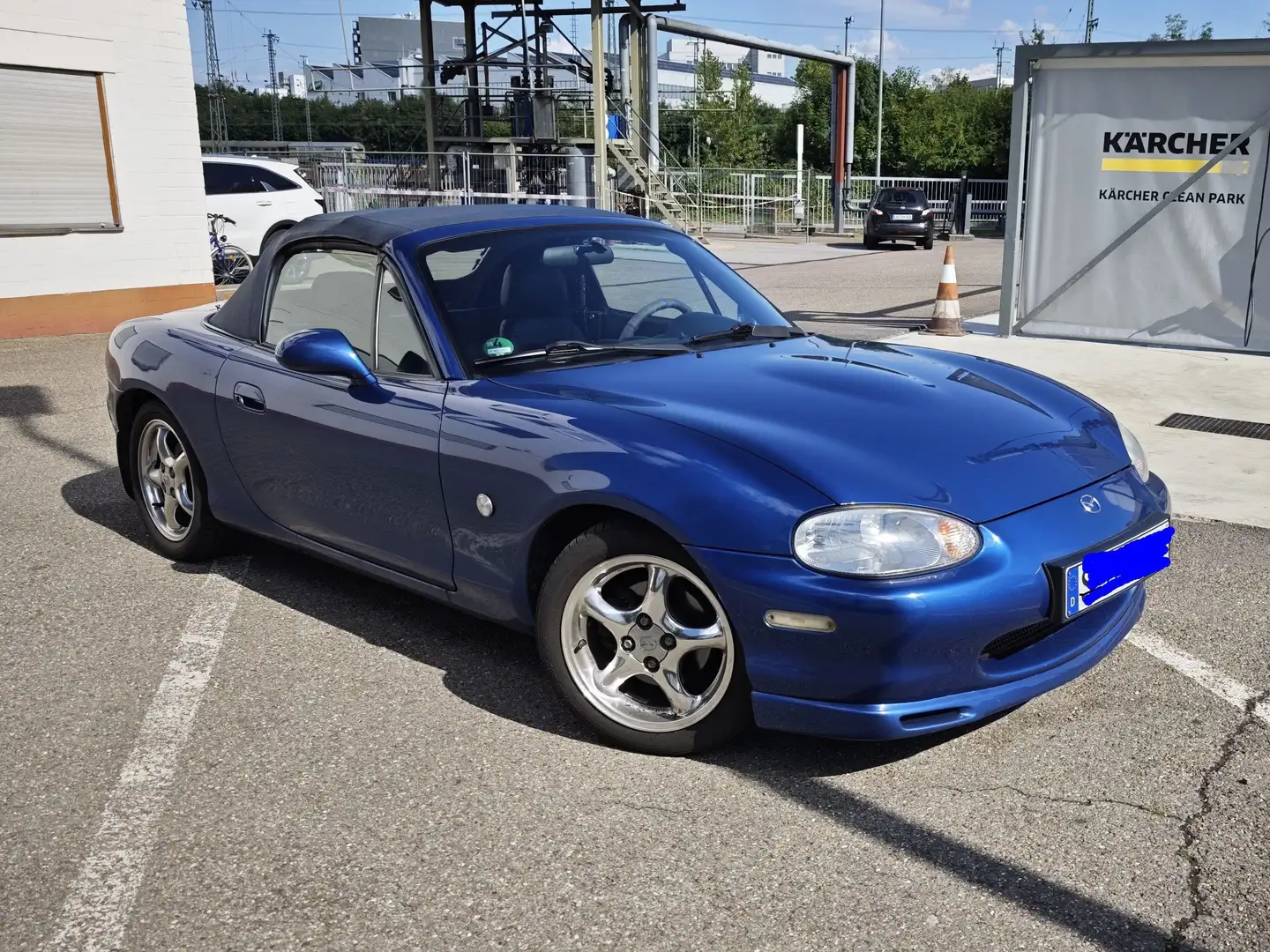 Mazda MX-5 MX-5 1.9i 16V 10th Anniversary plava - 1