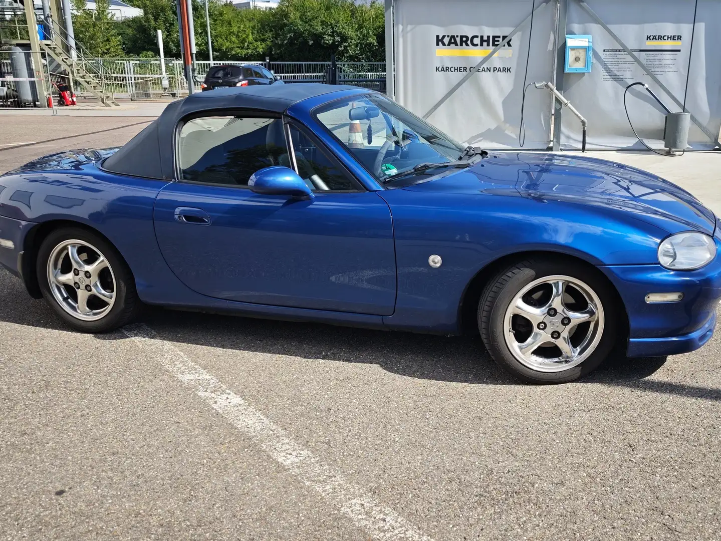 Mazda MX-5 MX-5 1.9i 16V 10th Anniversary plava - 2