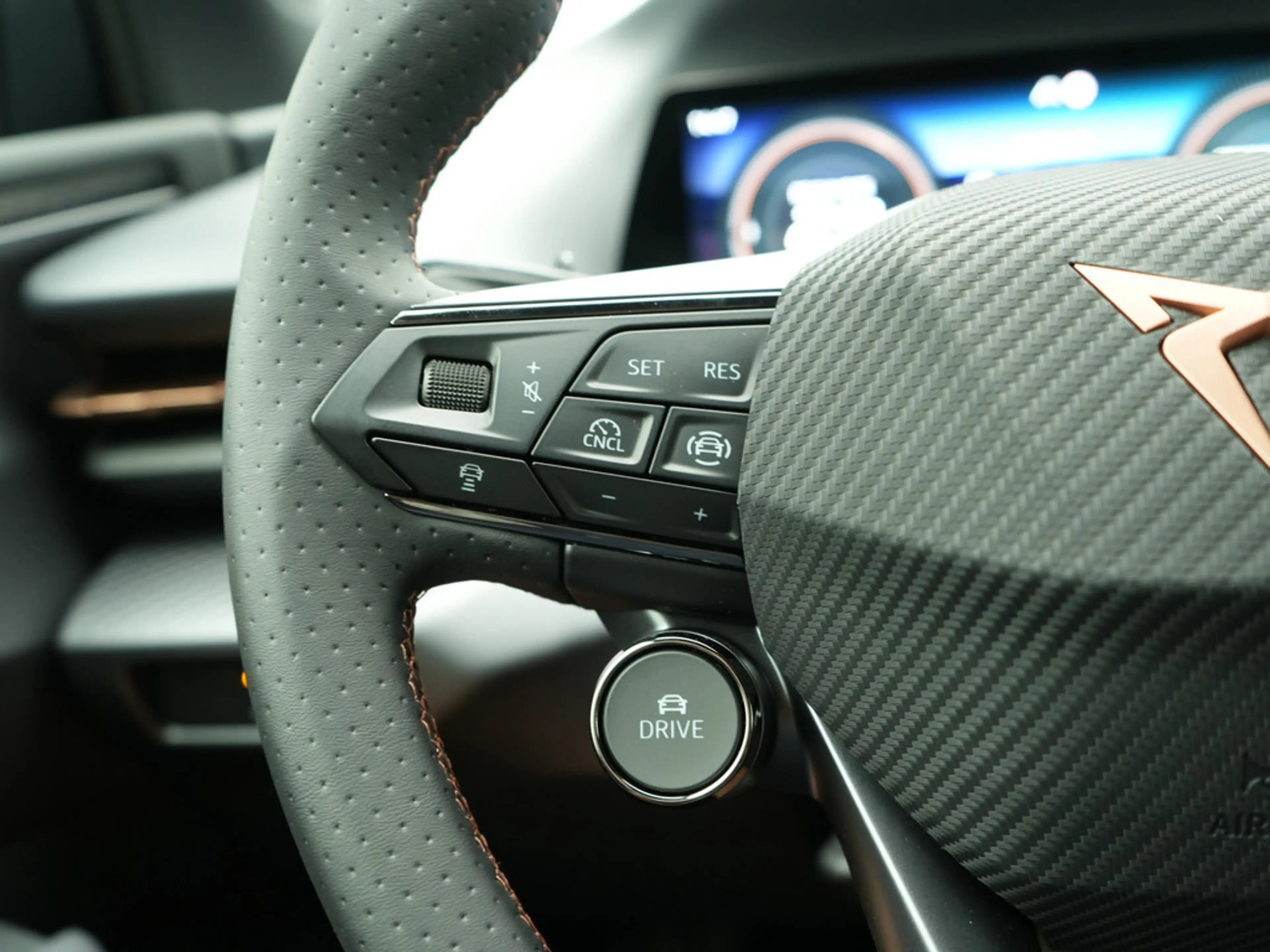 CUPRA Raval Launch Edition Dynamic STANDHZ LED KAM — photo 11