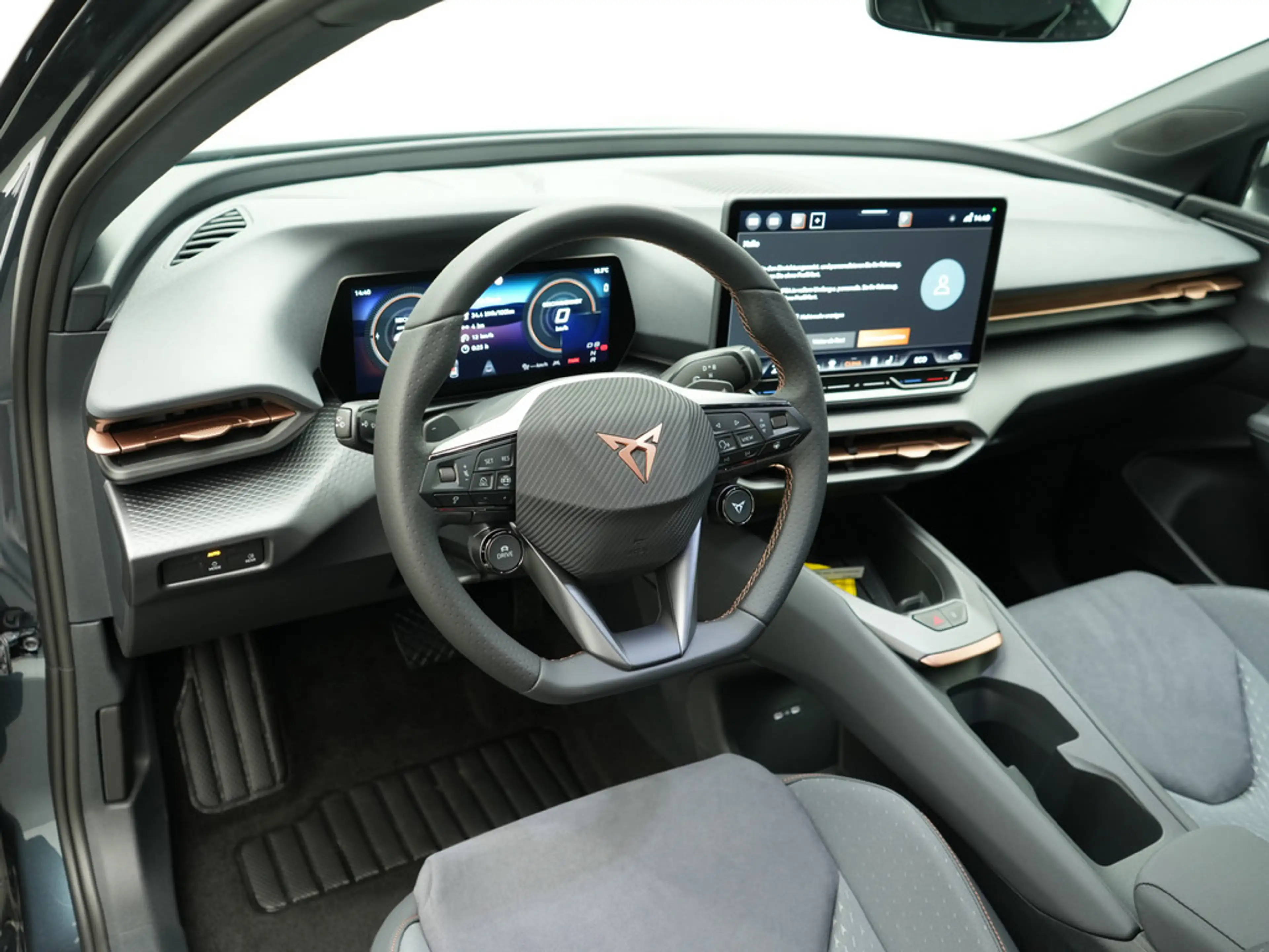 CUPRA Raval Launch Edition Dynamic STANDHZ LED KAM — photo 8