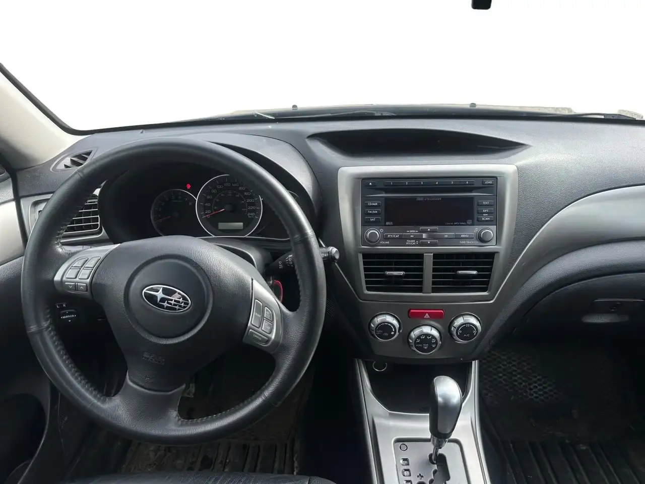 Subaru Impreza снимка Subaru Impreza