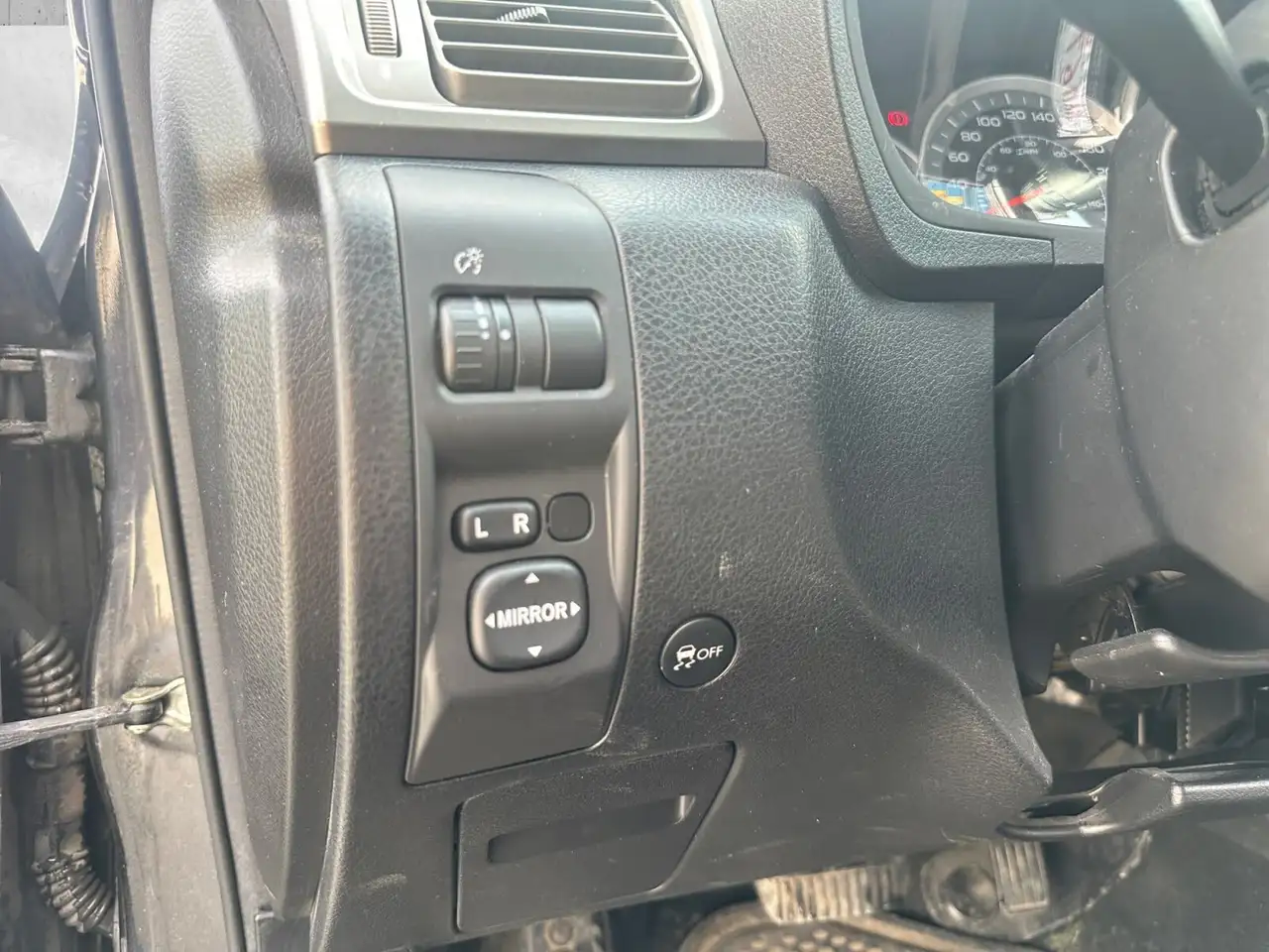 Subaru Impreza снимка Subaru Impreza