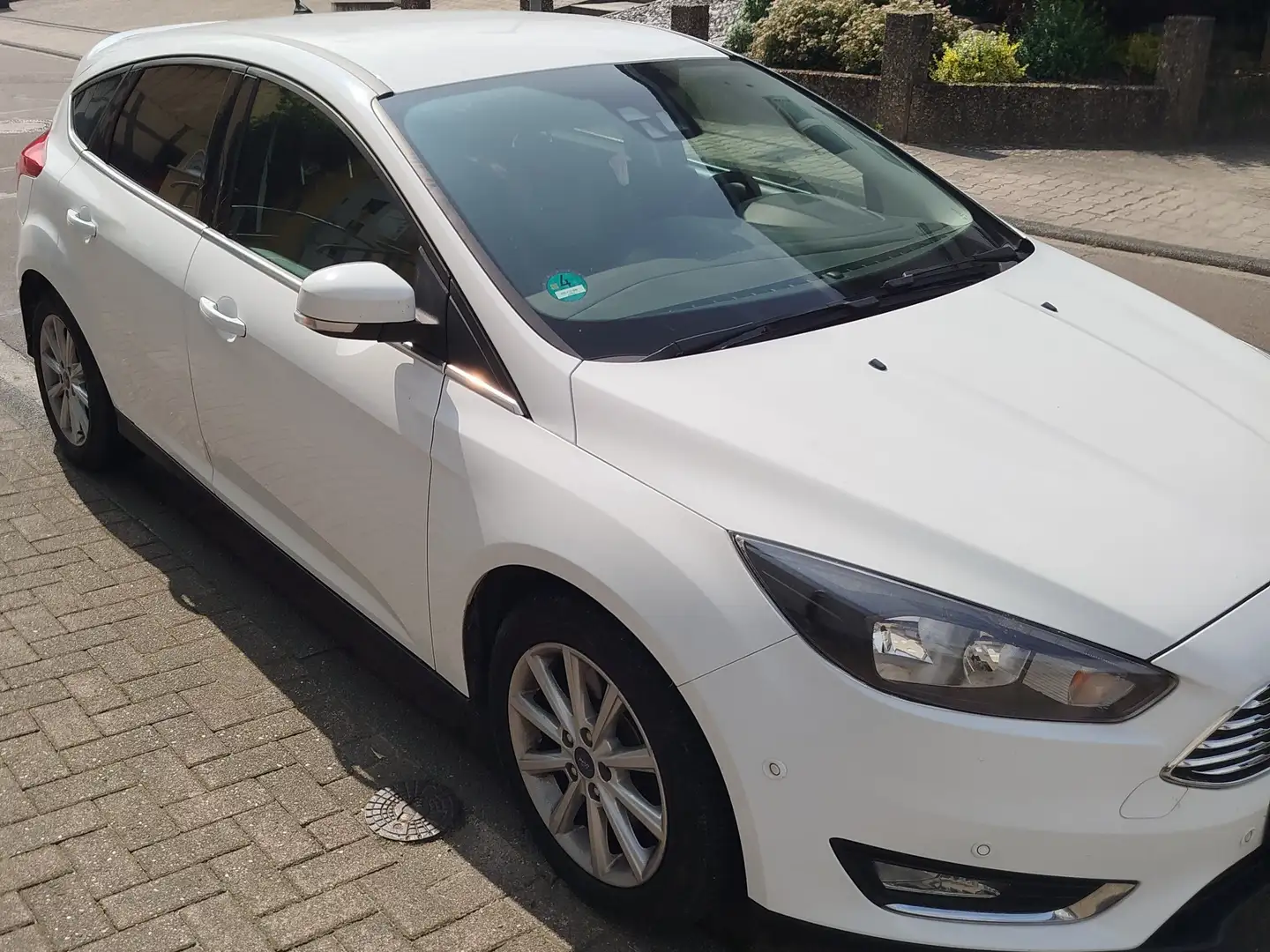 Ford Focus Focus Fließheck 1.5 EcoBoost Start-Stop Bu Weiß - 1