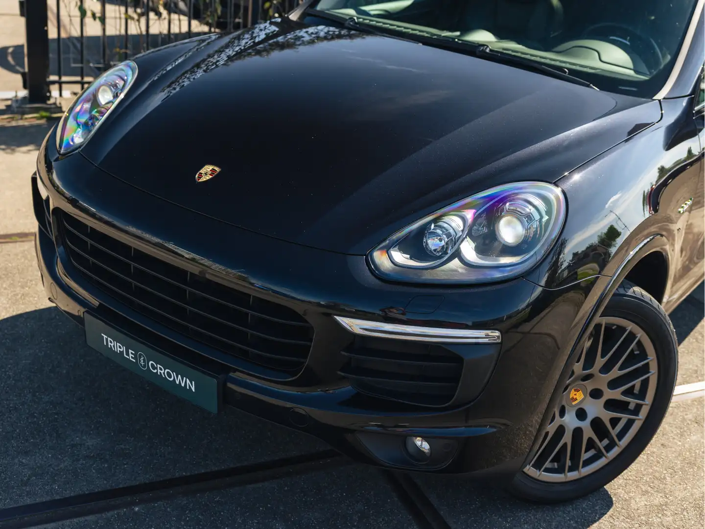 Porsche Cayenne 3.0 S E-Hybrid | Panoramadak | Comfortstoelen | Bo Negro - 2