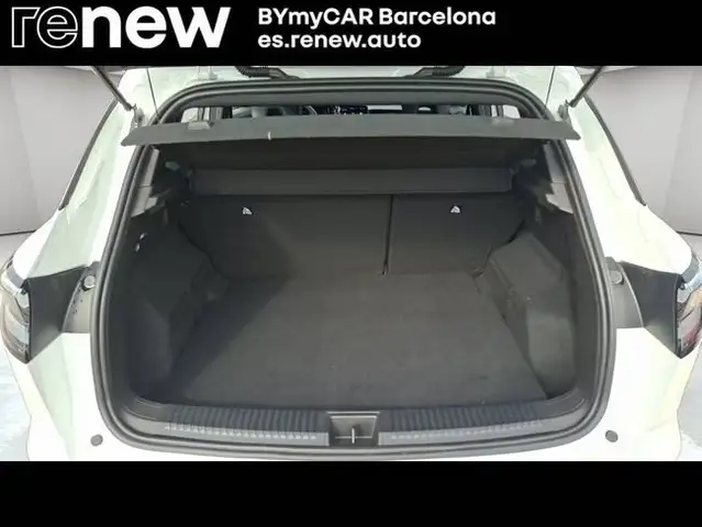 Renault Austral view 4