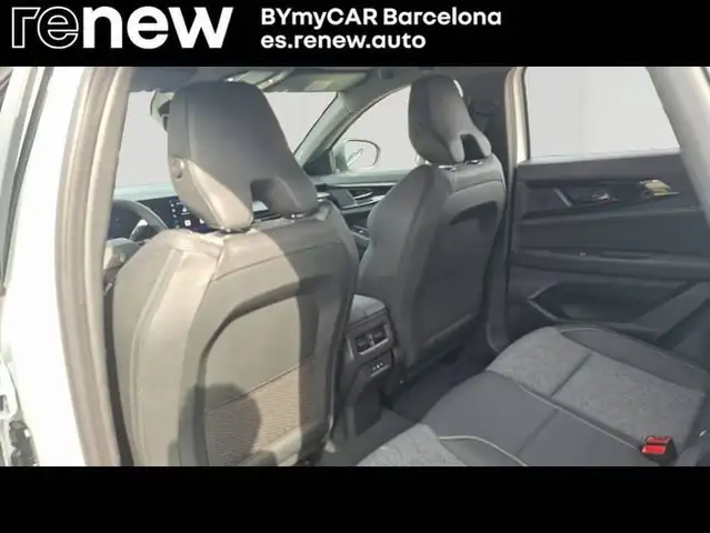 Renault Austral view 3