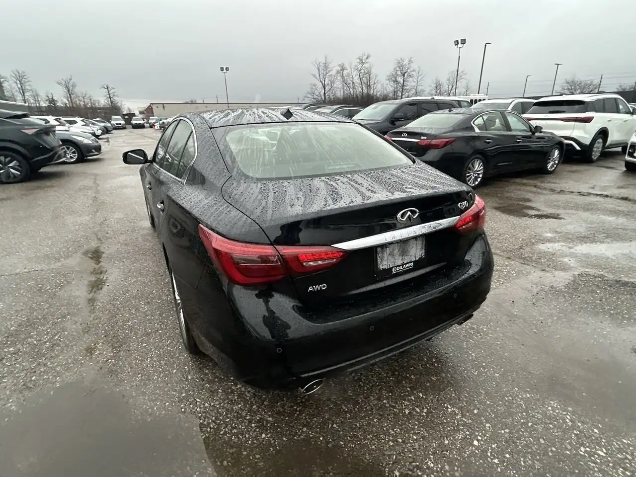 Infiniti Q50 снимка Infiniti Q50