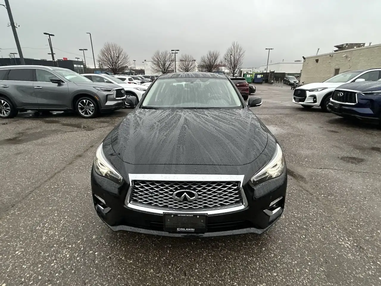 Infiniti Q50 снимка Infiniti Q50