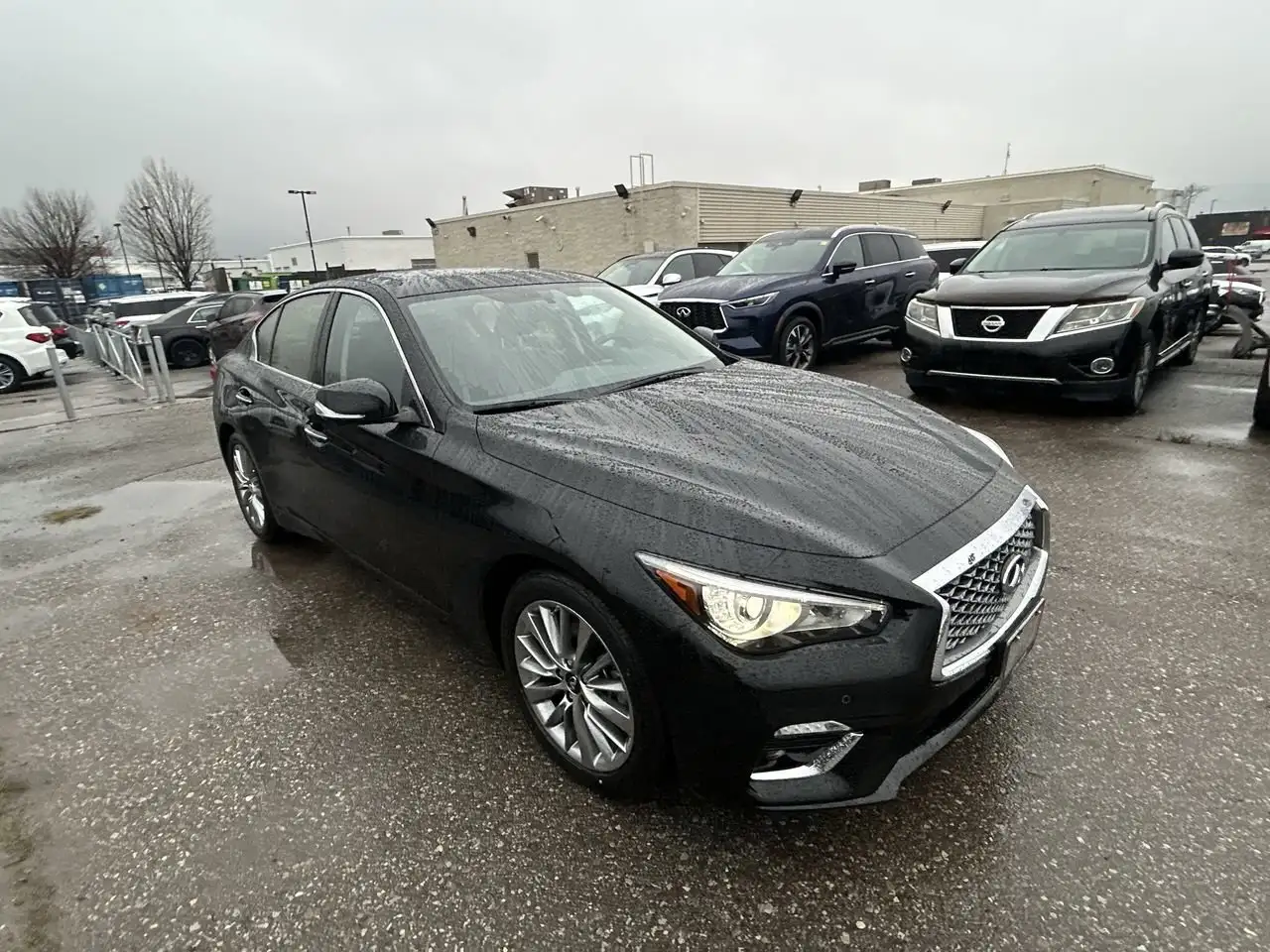 Infiniti Q50 снимка Infiniti Q50