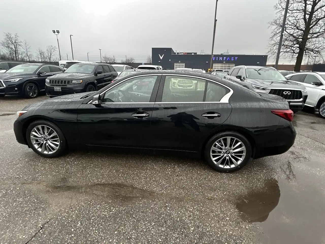 Infiniti Q50 снимка Infiniti Q50