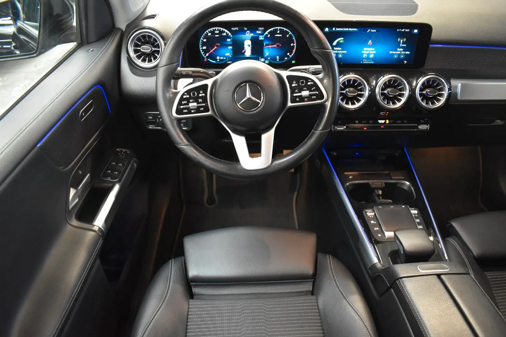 Mercedes-Benz GLB 200 d*7-SITZER*LED*T-LEDER*SHZ*PDC*ALU* Noir - 2