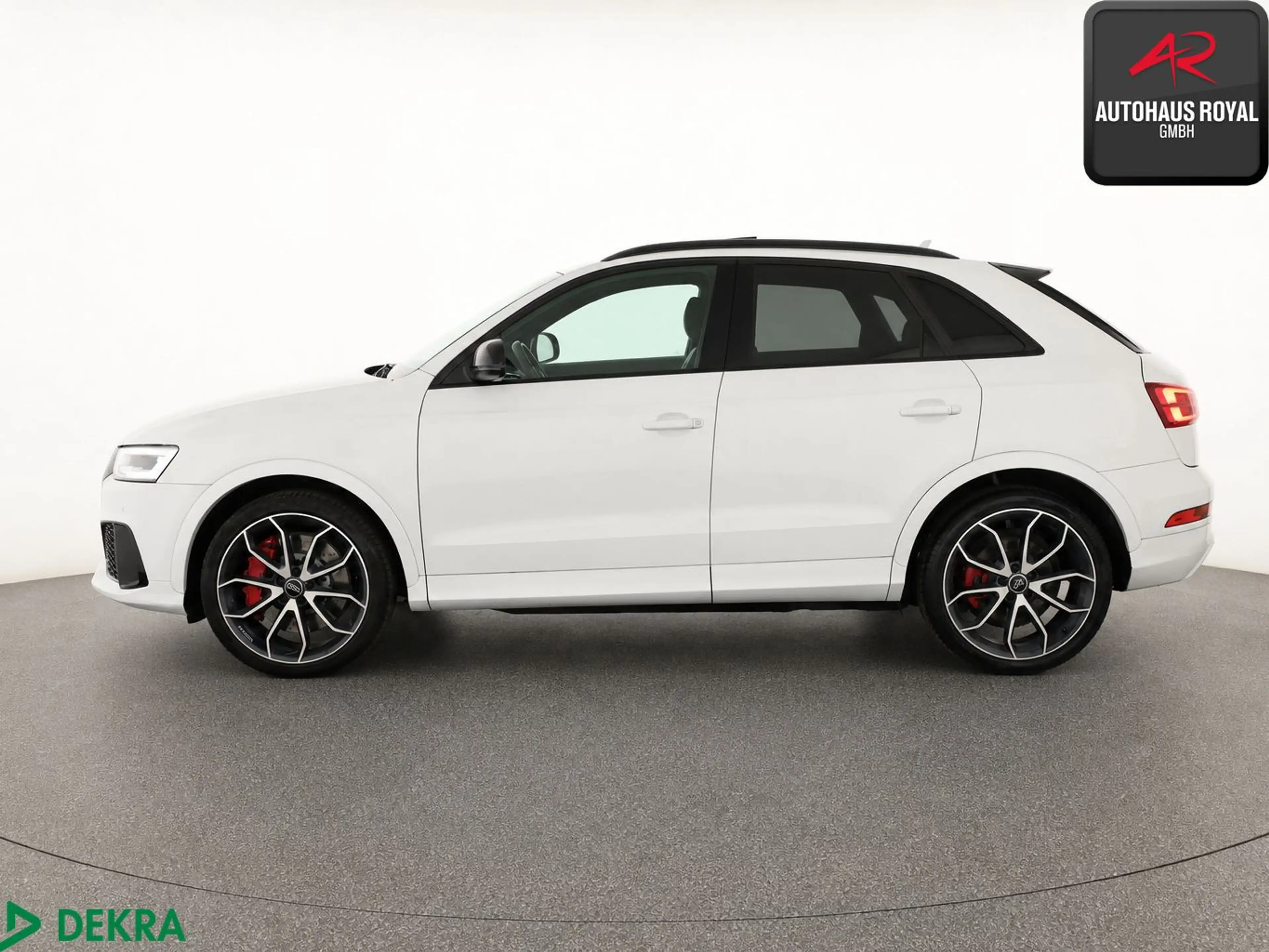 Audi RS Q3 2.5 TFSI qu PERFORMANCE PANO,BOSE,KEYLESSGO — photo 2