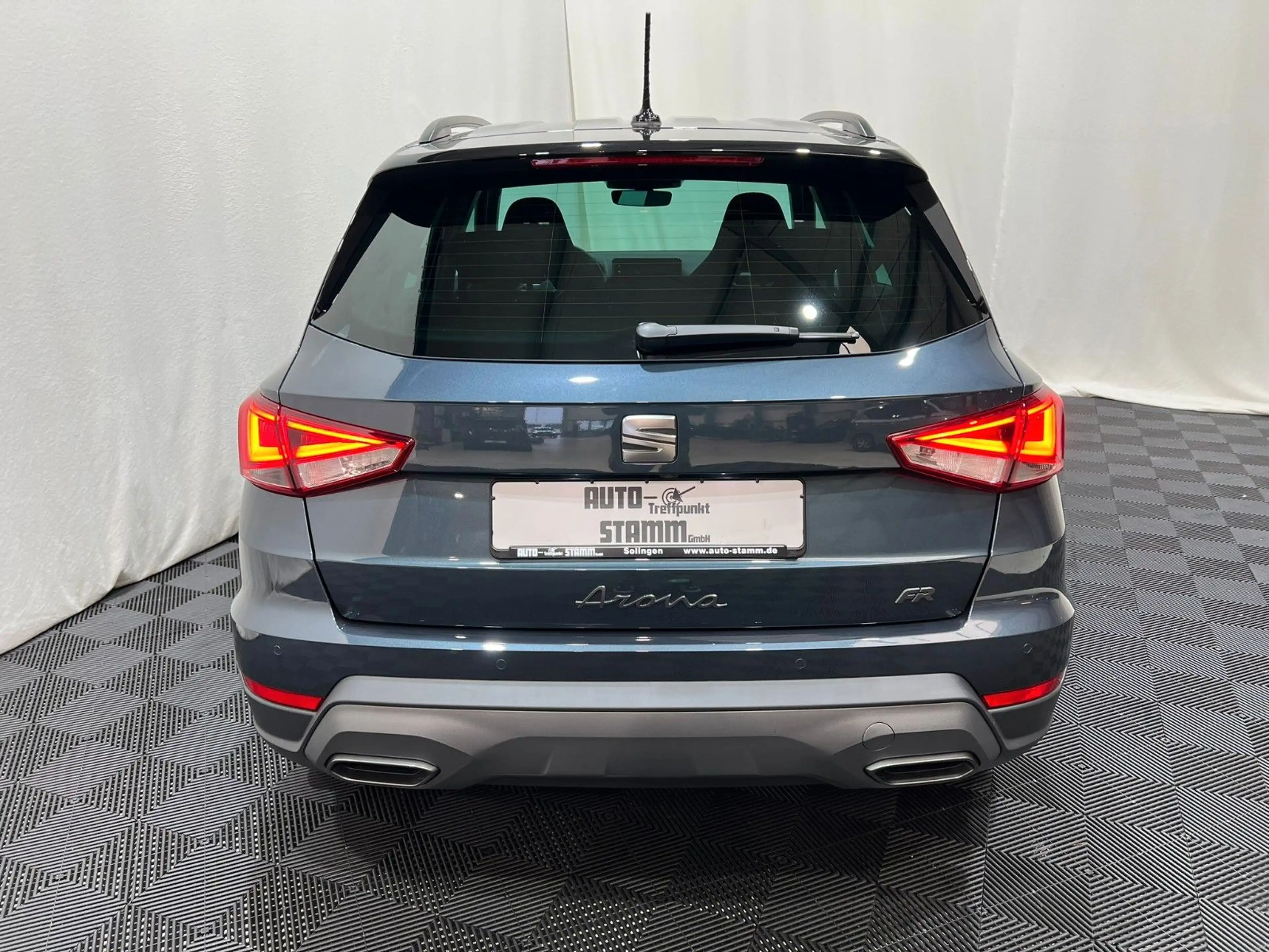 SEAT Arona 1.5 TSI 110kW FR DSG — photo 5