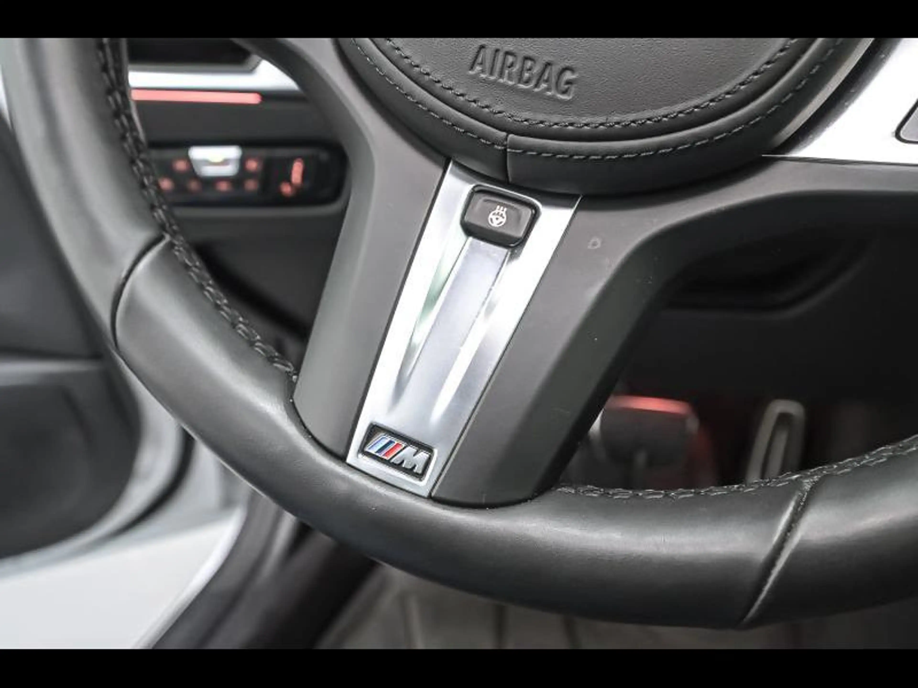 BMW i4 eDrive40 - Msport|Pano|Laser|H&K — photo 15