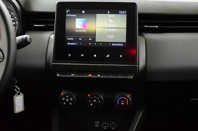 Renault Clio view 13