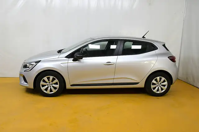 Renault Clio view 19