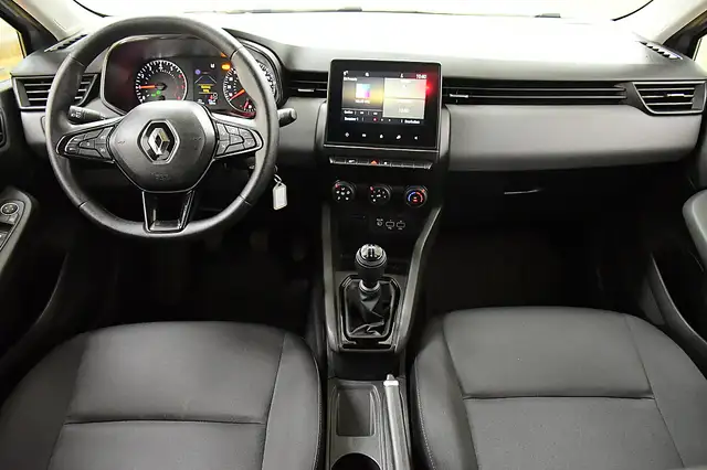 Renault Clio view 11