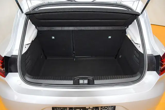 Renault Clio view 17
