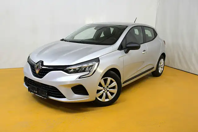 2021 Renault Clio in Silver for sale