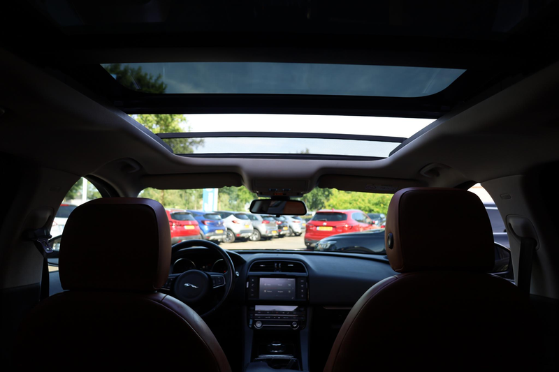 Jaguar F-Pace 2.0 Prestige AWD 25t LEER TREKHAAK-AFN PANO CAMERA — photo 40